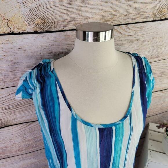 Lucky Brand 100% Silk Sleeveless Blue Striped Blouse‎ Top Size Medium - Picture 2 of 9